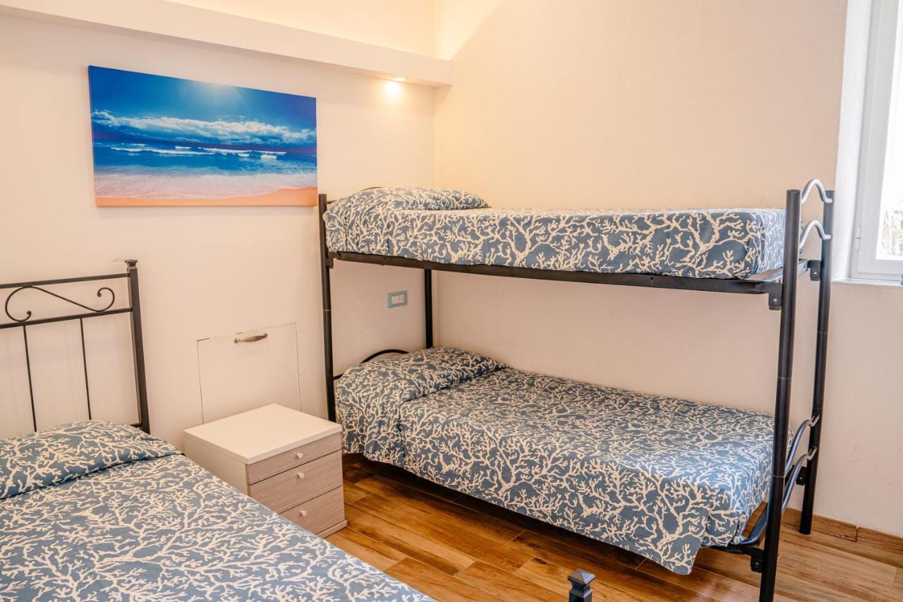 House I Gabbiani Apartment เลวานโต ภายนอก รูปภาพ